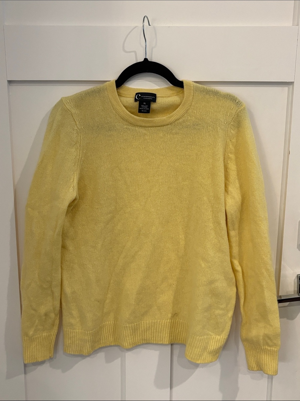 Bloomingdale's Pale Yellow Cashmere Crewneck Sweater